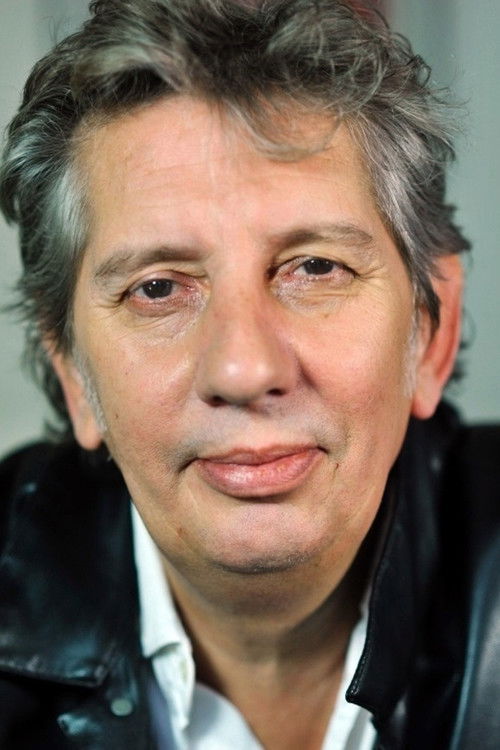 Zoon Besse as Guerilla #1 (as Joël Besse)