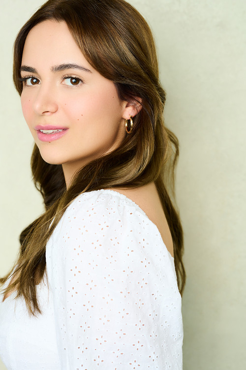 Mariam Melik as Daniella