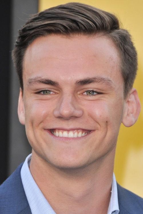 Dylan Boyack as Trevor - 17 Years Old