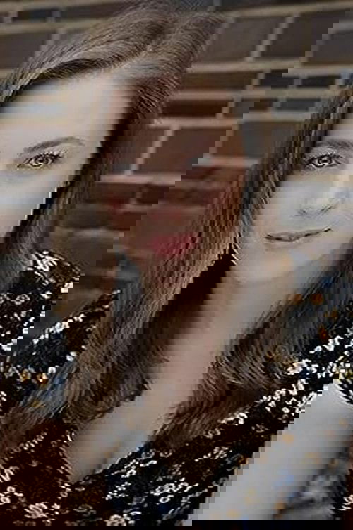 Hannah Brooke as Olive