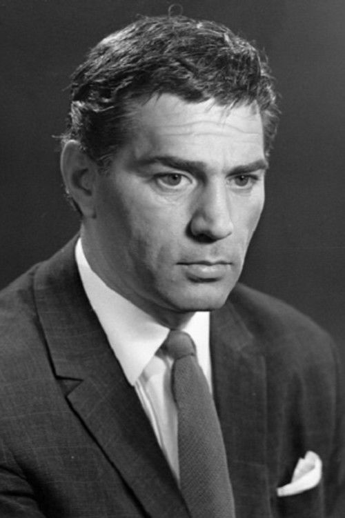 Otar Koberidze as Navigating Officer Raner Peter