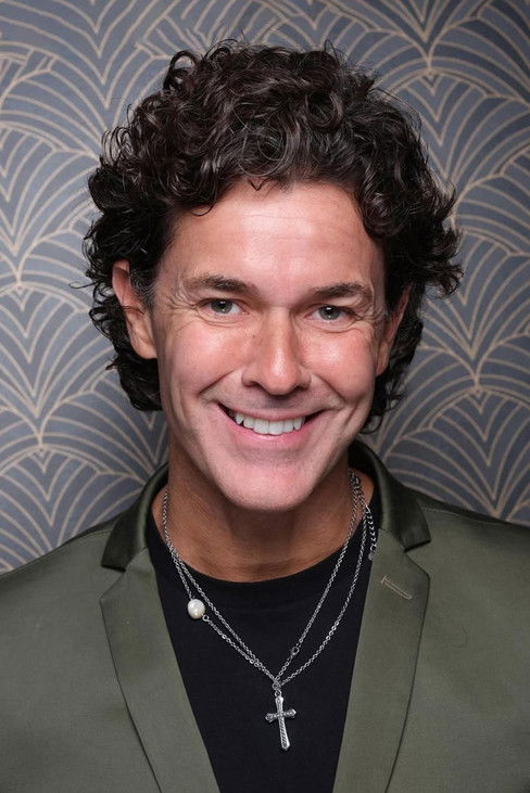 Mariano Martínez as Joaquín