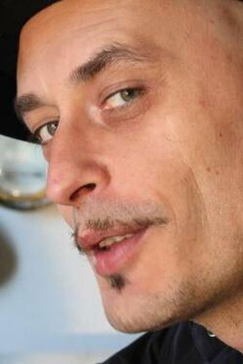 Guillaume Casset as (voice)