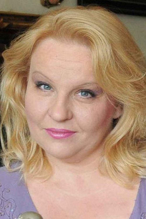 Kinga Ciesielska as Cashier in the Bank