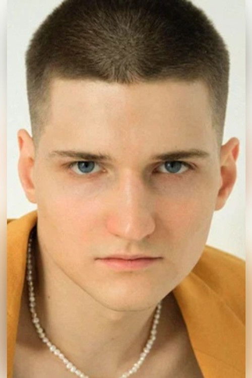 Даниил Подгорный as Синица