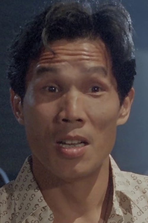 Kong Chuen as Gua Si's Worker