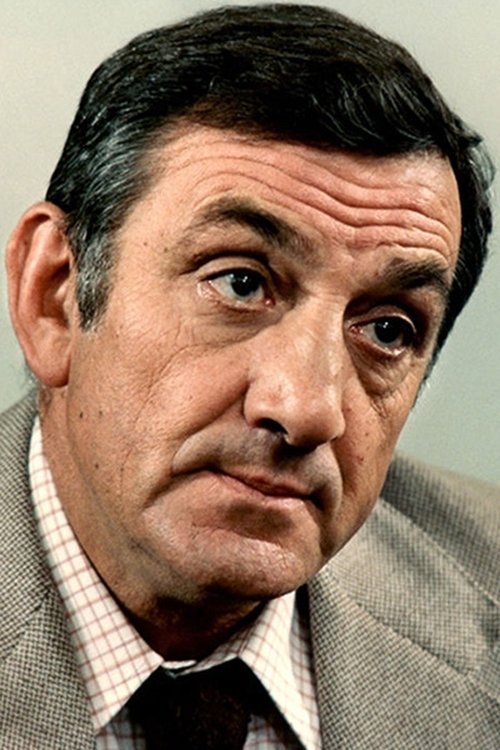 Lino Ventura as Paul Lamiani