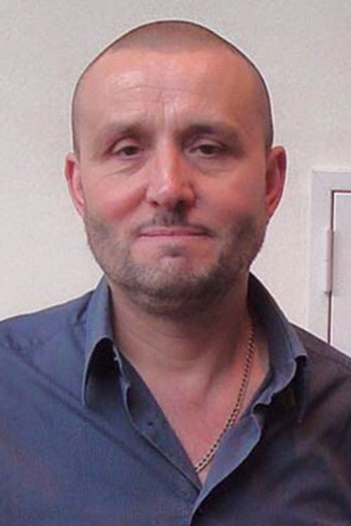 Chris Parsons as Louis