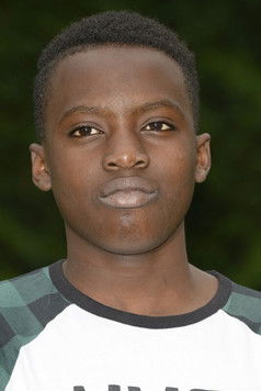 Balamine Guirassy as Kingsley