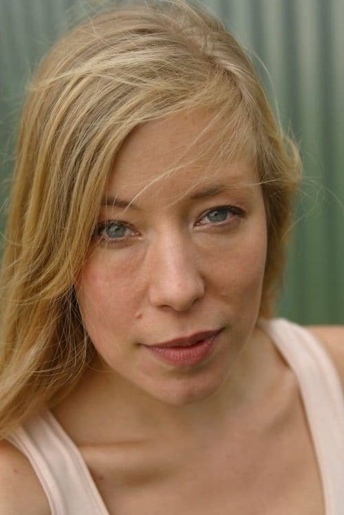 Lindsae Klein as Amanda's Mother