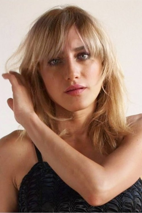 Irene Menichetti as Laura