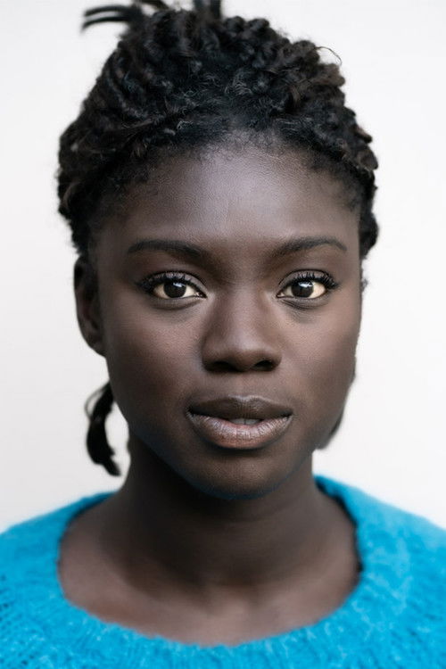 Joyce Mayne Sanhá as Sarah