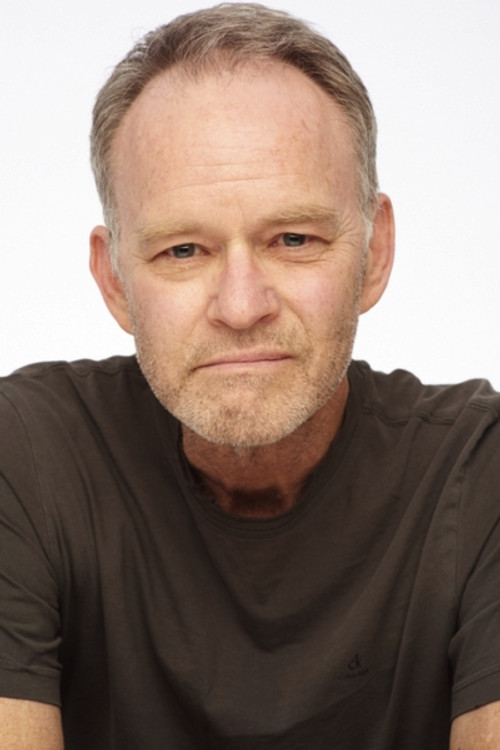 Steve Wedan as Bobby Latta