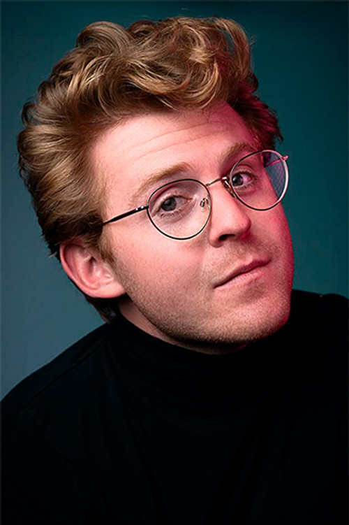 Jack Shulruff as Dean