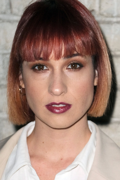 Océane Colom as Self - Singer