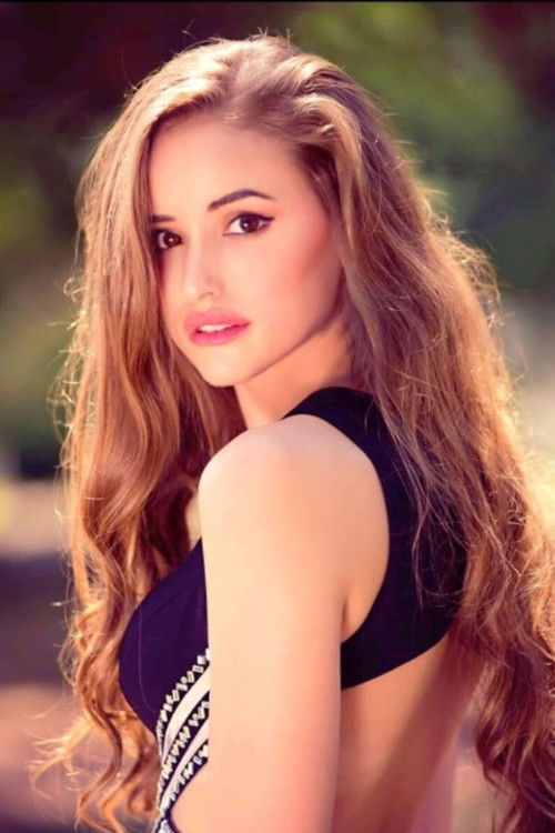 Lily-Claire Harvey as 