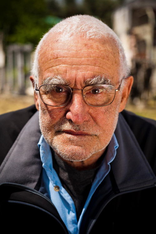 João Cutileiro as Himself