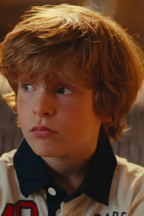 Timothé Gauron as Louis