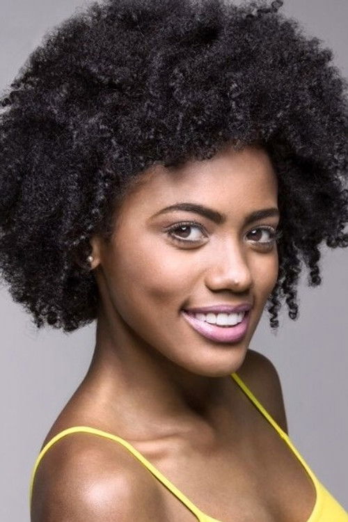 Angely Gaviria as Luz