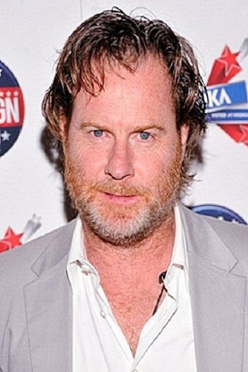 Chris Henchy as Policeman