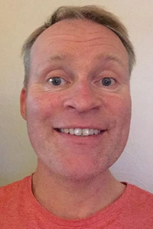 Peter Michael Müller as Feel Good Band (guitar)