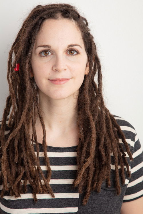 Chen Drachman as Lizzy