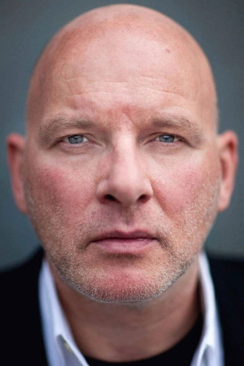 Thomas Schumann as Koch