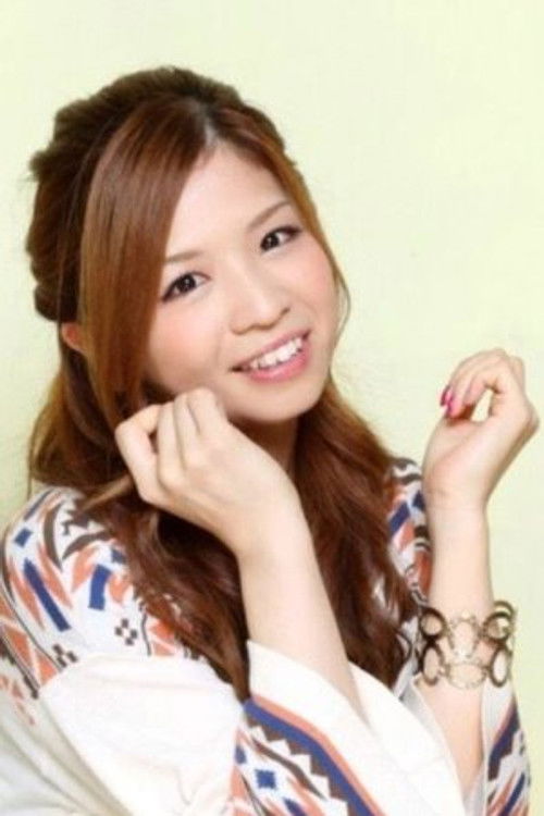 Mona Tomoyama as Sumire Hikami / Mikuru Natsuki (singing voice)