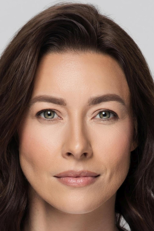 Jessica Blackmore as Mike's Mom