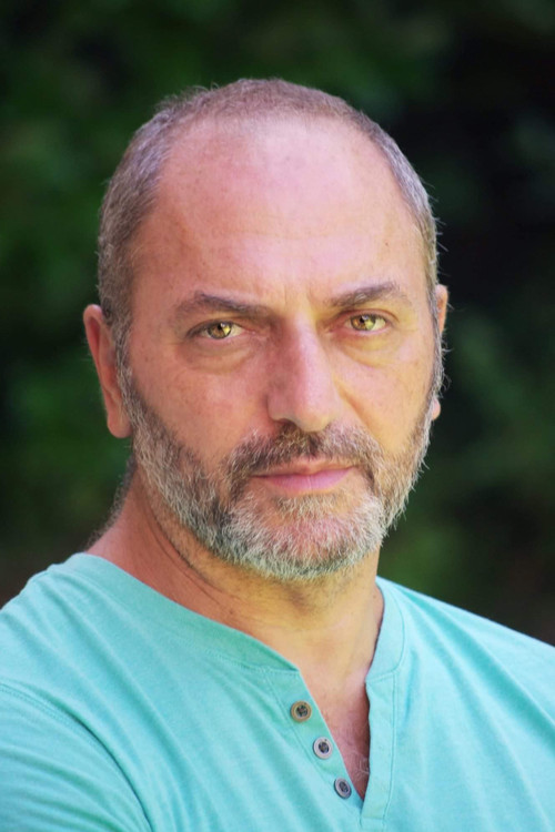 Claudio Colangelo as Benito
