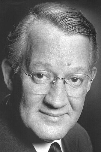 James Deuter as Judge