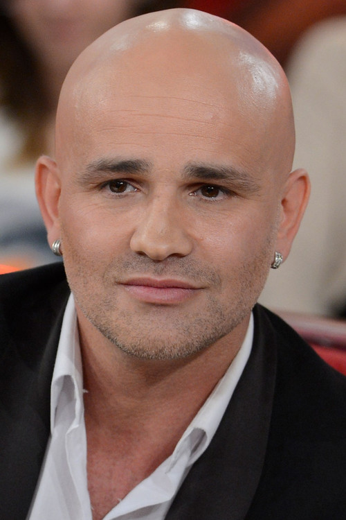 Rachid Ferrache as Simon