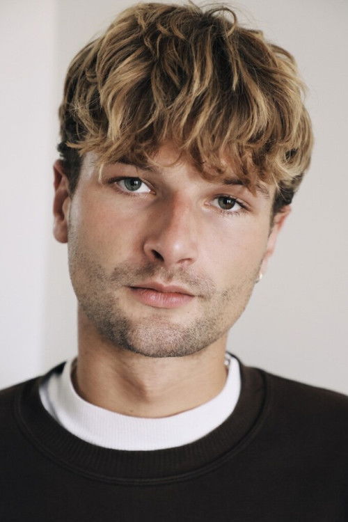 Sebastian Mrkvicka as Ruben