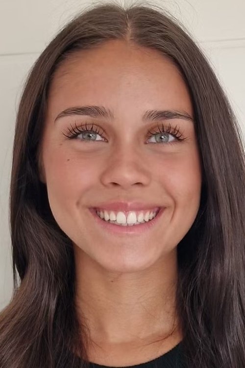 Marta Laubinger as Jule