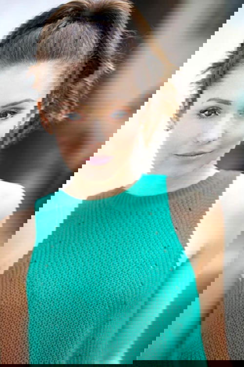 Janelle Froehlich as Camille