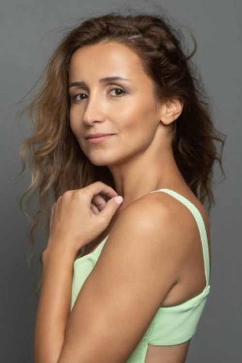 Özge Çeçen as Elif (Voice)