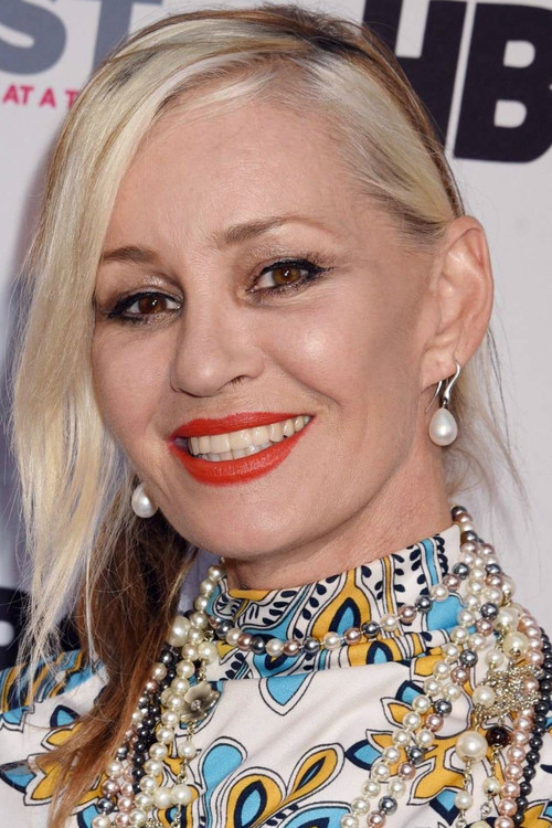 Siobhan Fahey as Pandora