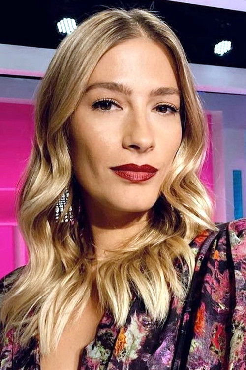 Ismini Papavlasopoulou as Self