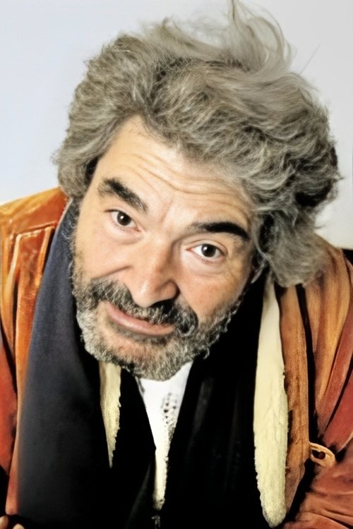 Leandro Vale as Clochard