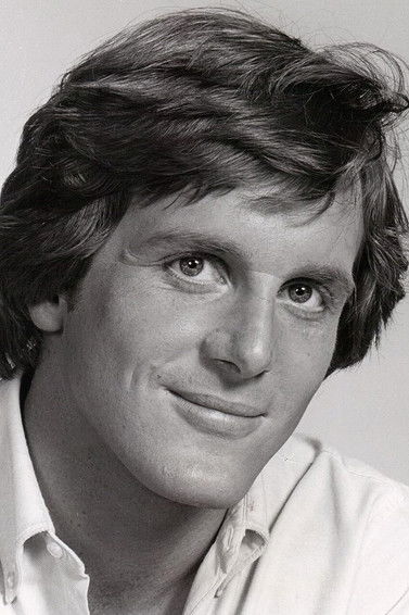 Ray Underwood as Extra