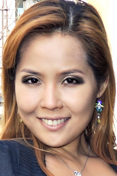 Brinna Kelly as Erica