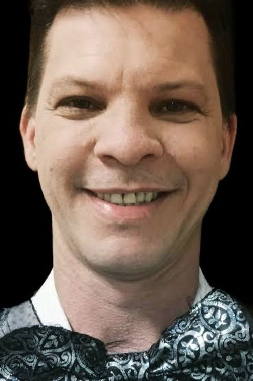 Washington Poppi as Alice's Dad