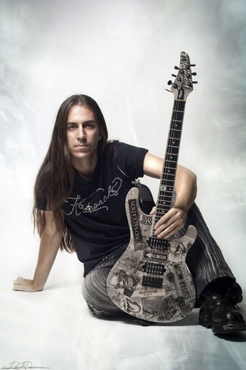 Jorge Salán as Self