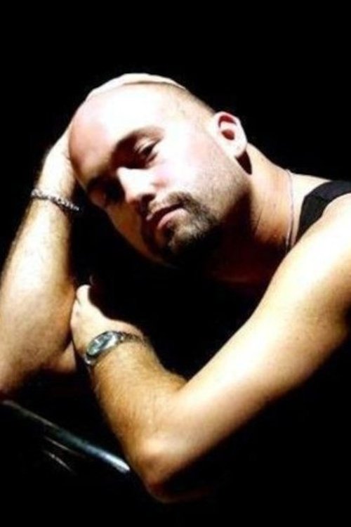 Justan Wagner as Ricky