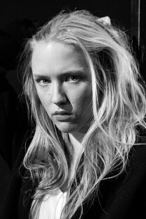 Maria Paiste as Emma