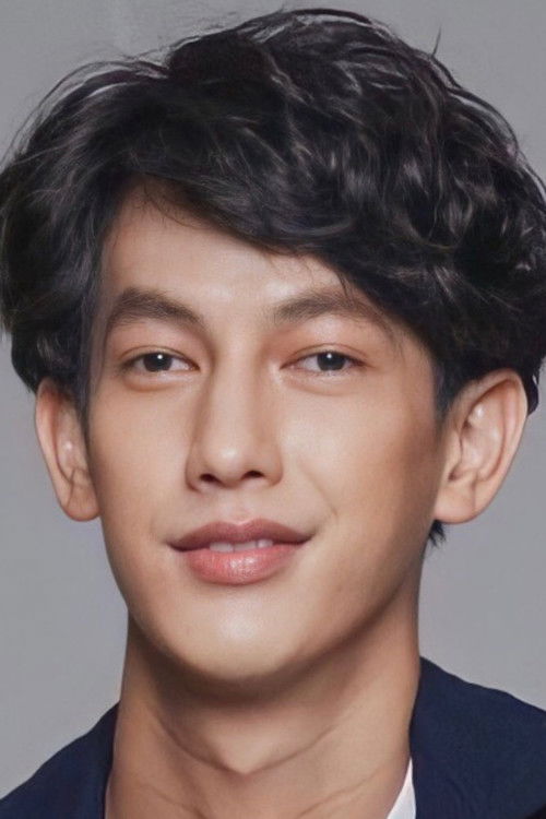 Ekkaphon Deeboonmee Na Chumphae as Takeshi