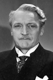 Johannes Meyer as Niels Nielsen