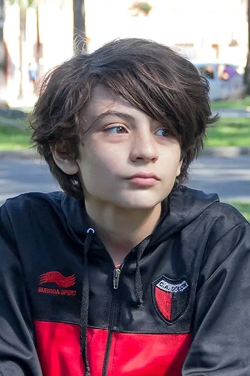 Vito Contini Brea as Damián