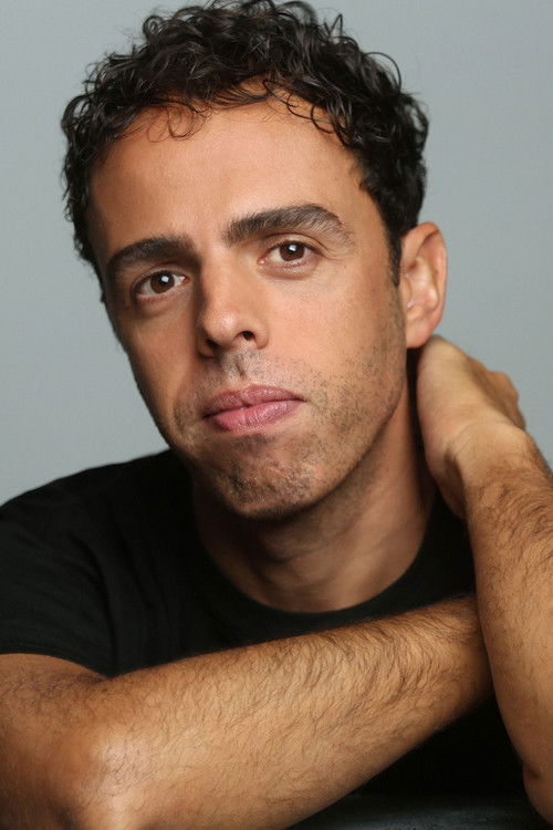 Javier Muga as Carlos