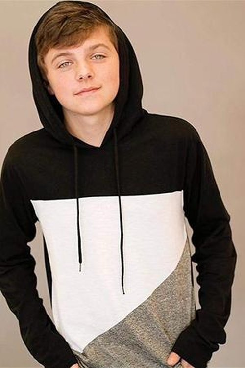 Deke Garner as Foster